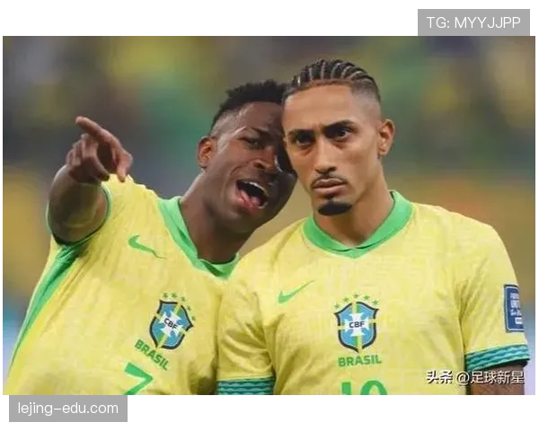 拉菲尼亚：边路爆点能否胜任巴西中路核心