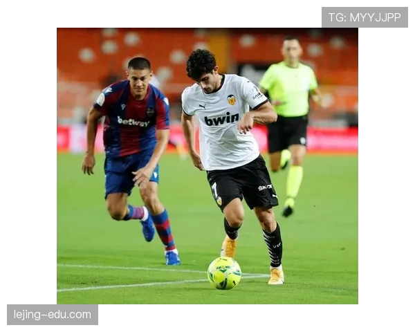 瓦伦西亚财政危机长期影响显现：球队持续表现受限，竞争力下降